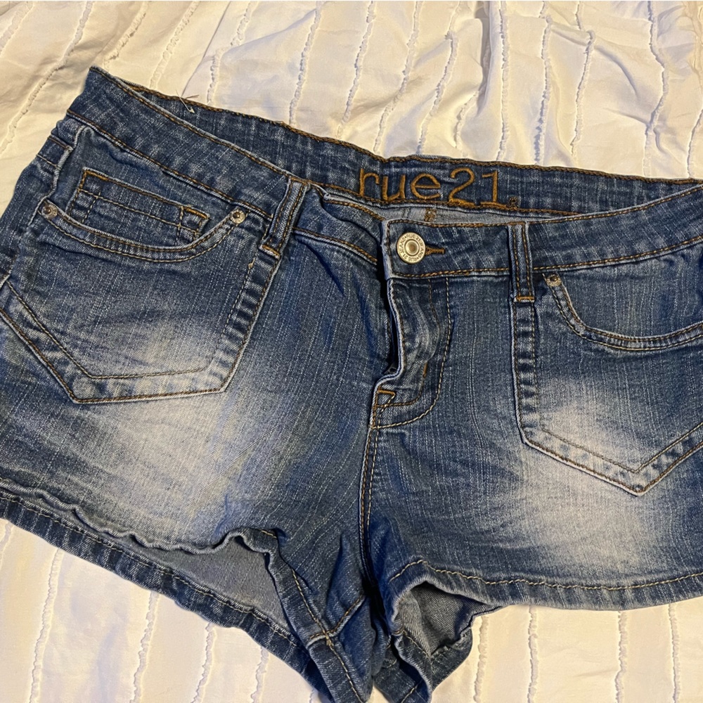 RUE21 shorts